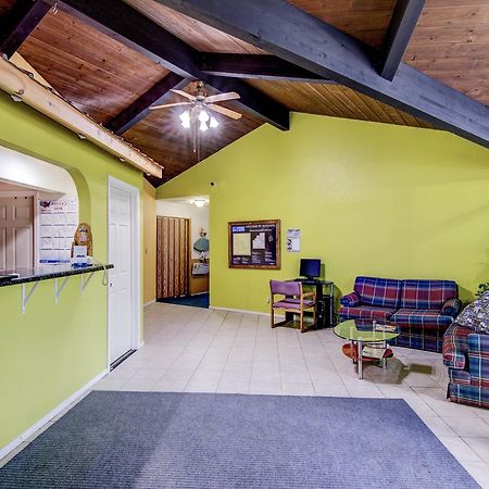 Bloomer Inn & Suites Kültér fotó