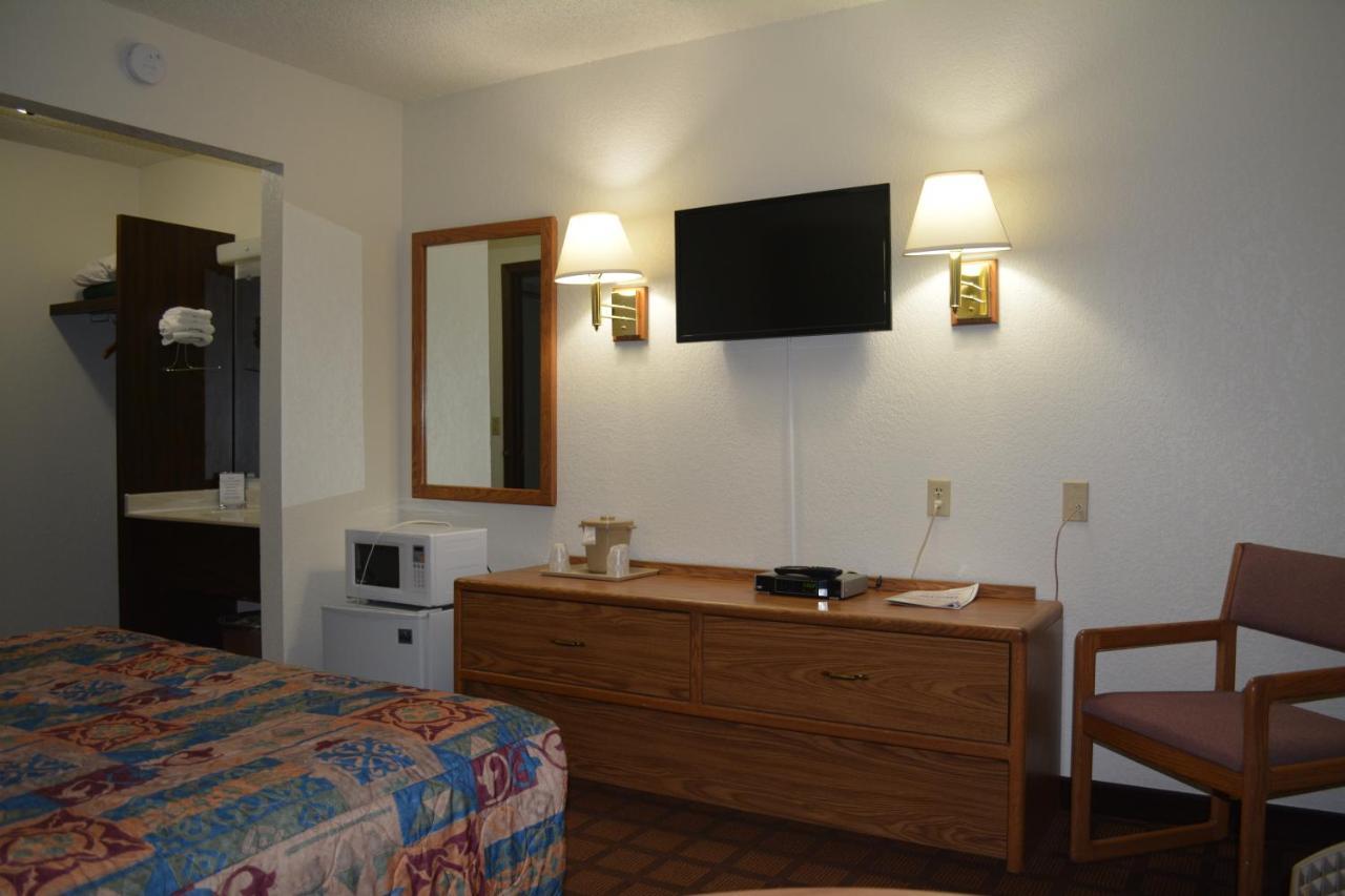 Bloomer Inn & Suites Kültér fotó