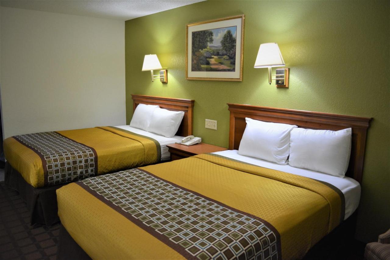 Bloomer Inn & Suites Kültér fotó