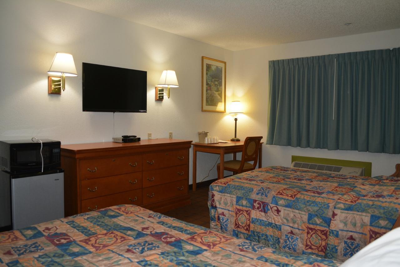 Bloomer Inn & Suites Kültér fotó