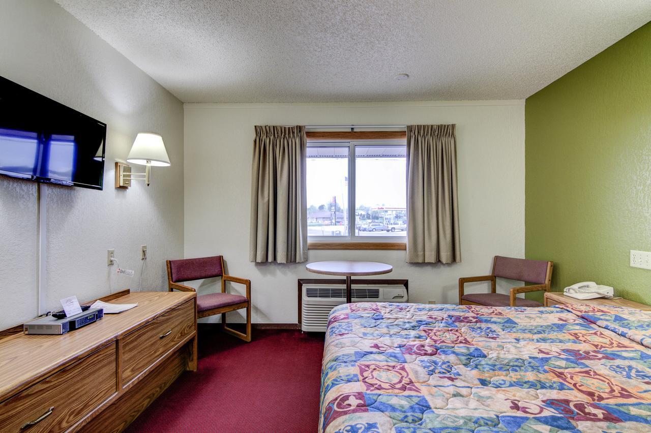 Bloomer Inn & Suites Kültér fotó