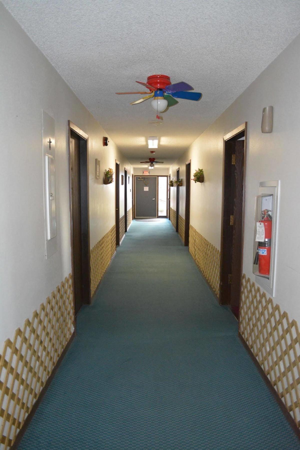 Bloomer Inn & Suites Kültér fotó